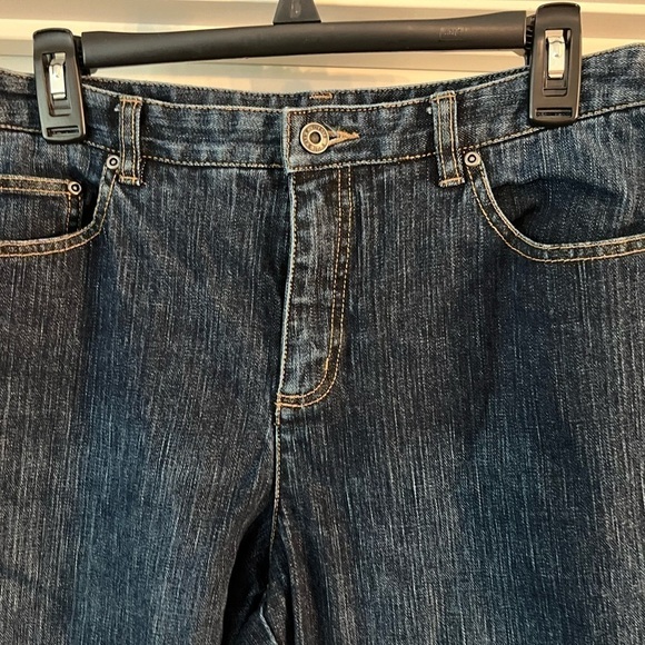 Talbots Dark Wash Denim Jeans Size 14 Petite With Stretch, Wide Leg Trousers - Picture 2 of 9